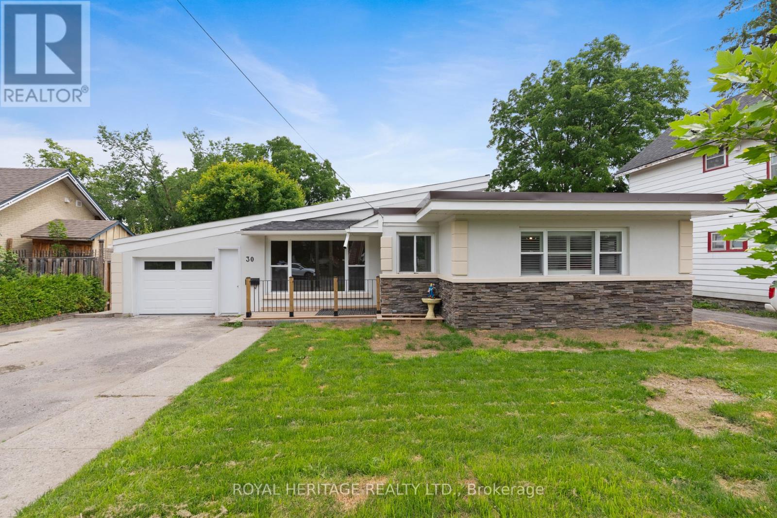 30 ALBERT STREET S, kawartha lakes (lindsay), Ontario