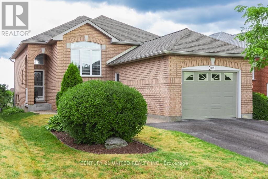1019 BAKER STREET, peterborough north (north), Ontario