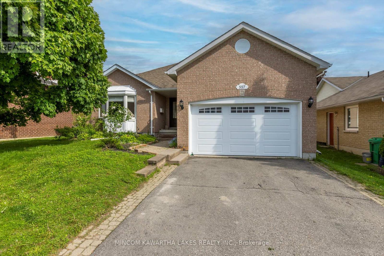 <h3>$699,900</h3><p>557 Westman Avenue, Peterborough West (South), Ontario</p>