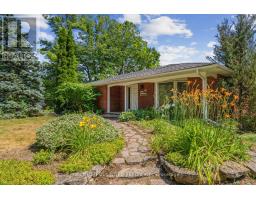 1 FENWOOD CIRCLE, peterborough west (north), Ontario