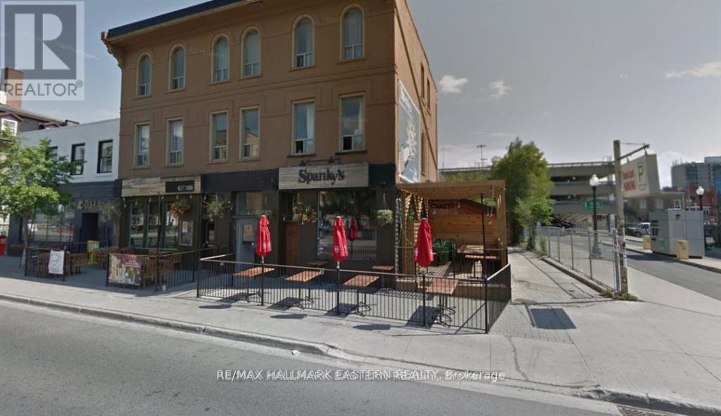 197 HUNTER STREET W, peterborough central (north), Ontario