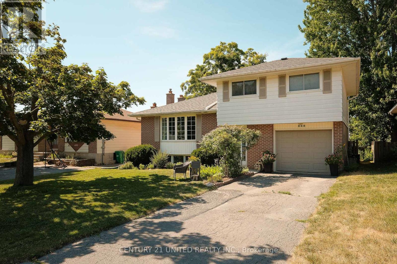 888 SYDENHAM ROAD, peterborough south (east), Ontario