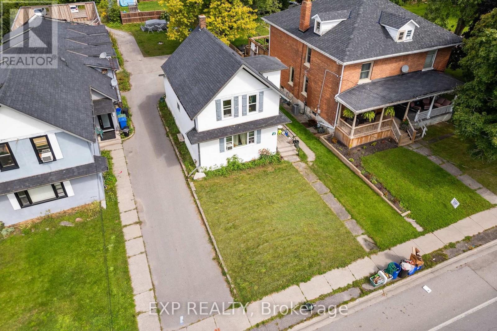 86 QUEEN STREET, kawartha lakes (lindsay), Ontario