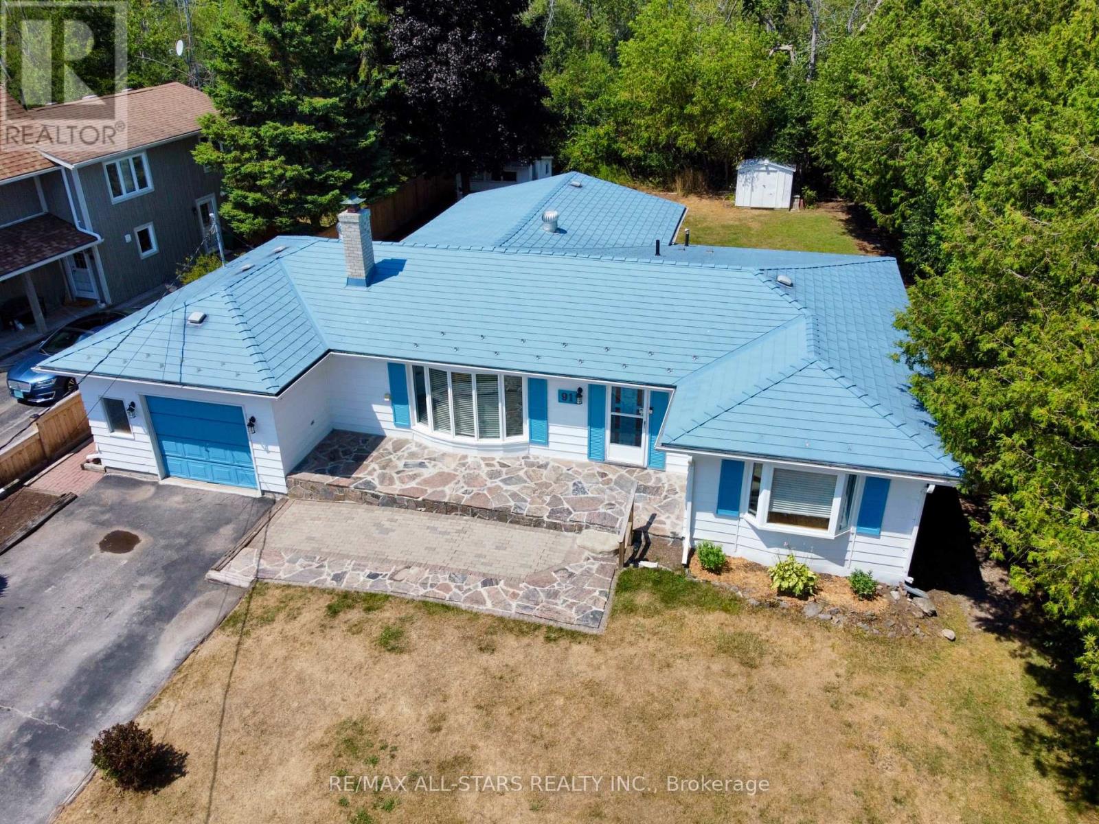 91 FRONT STREET W, kawartha lakes (bobcaygeon), Ontario
