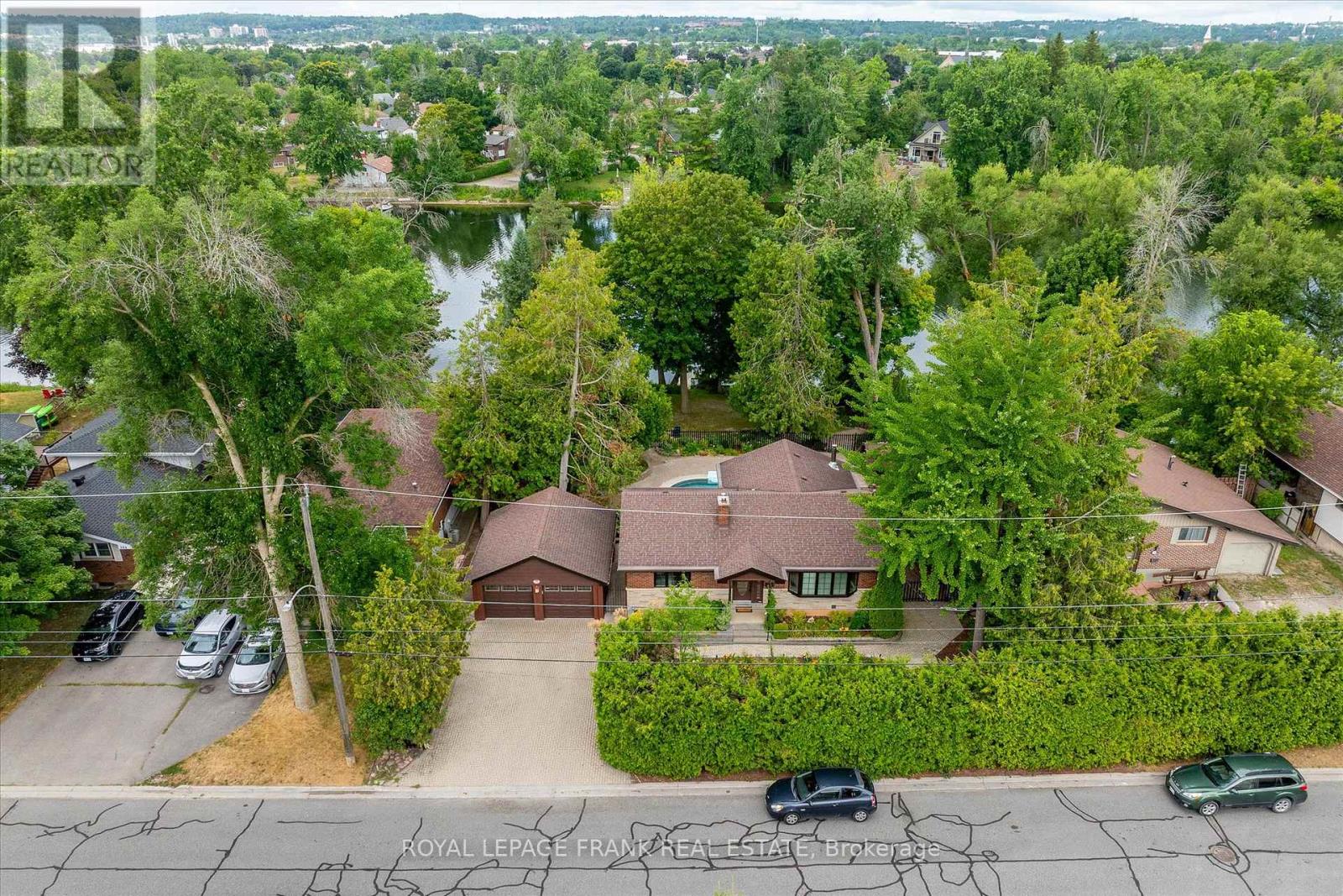256 SHERIN AVENUE, peterborough south (east), Ontario