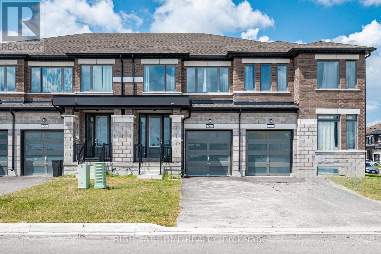 68 CORLEY STREET, kawartha lakes (lindsay), Ontario