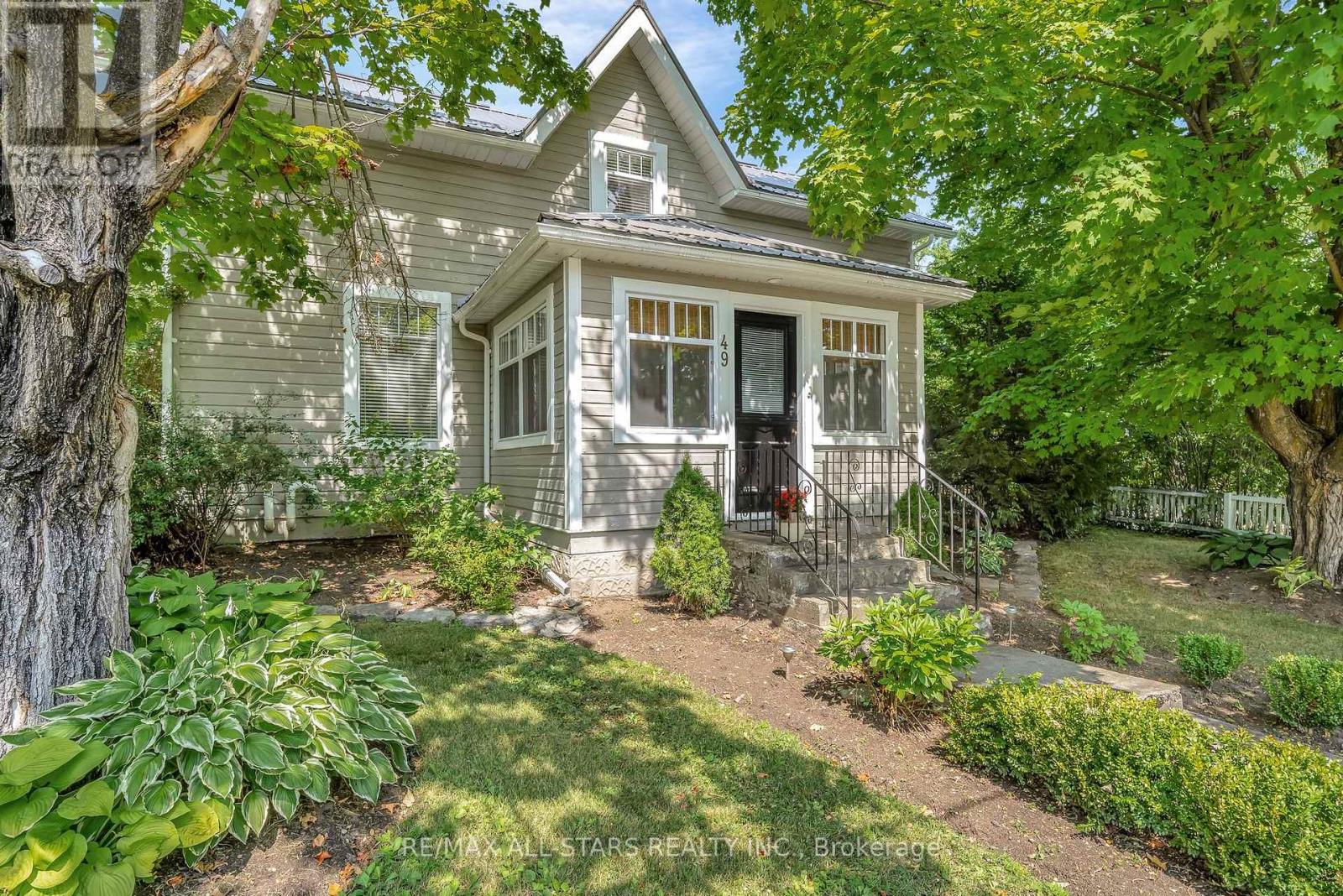 49 JOHN STREET, kawartha lakes (fenelon falls), Ontario