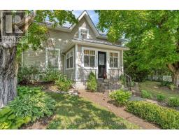 49 JOHN STREET, kawartha lakes (fenelon falls), Ontario