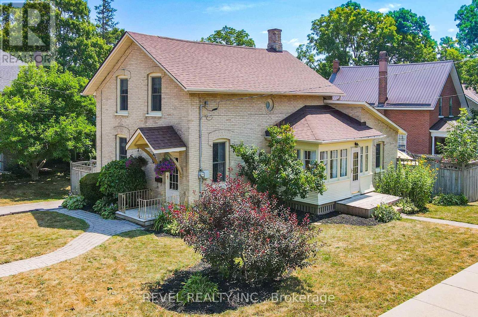 41 FRANCIS STREET, kawartha lakes (lindsay), Ontario