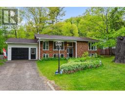 351 CHEMAUSHGON ROAD, bancroft (bancroft ward), Ontario