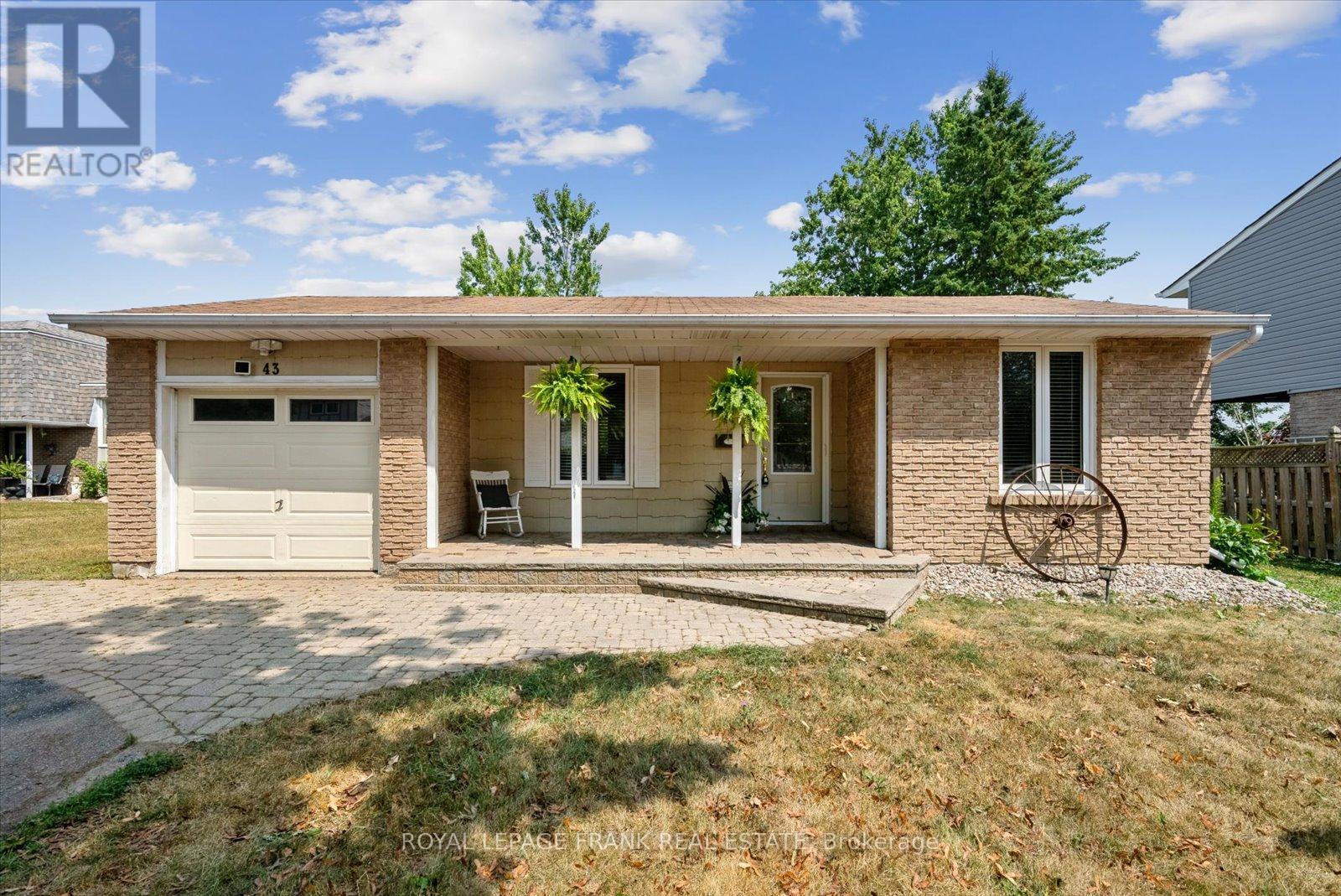 43 ELAINE DRIVE, kawartha lakes (lindsay), Ontario