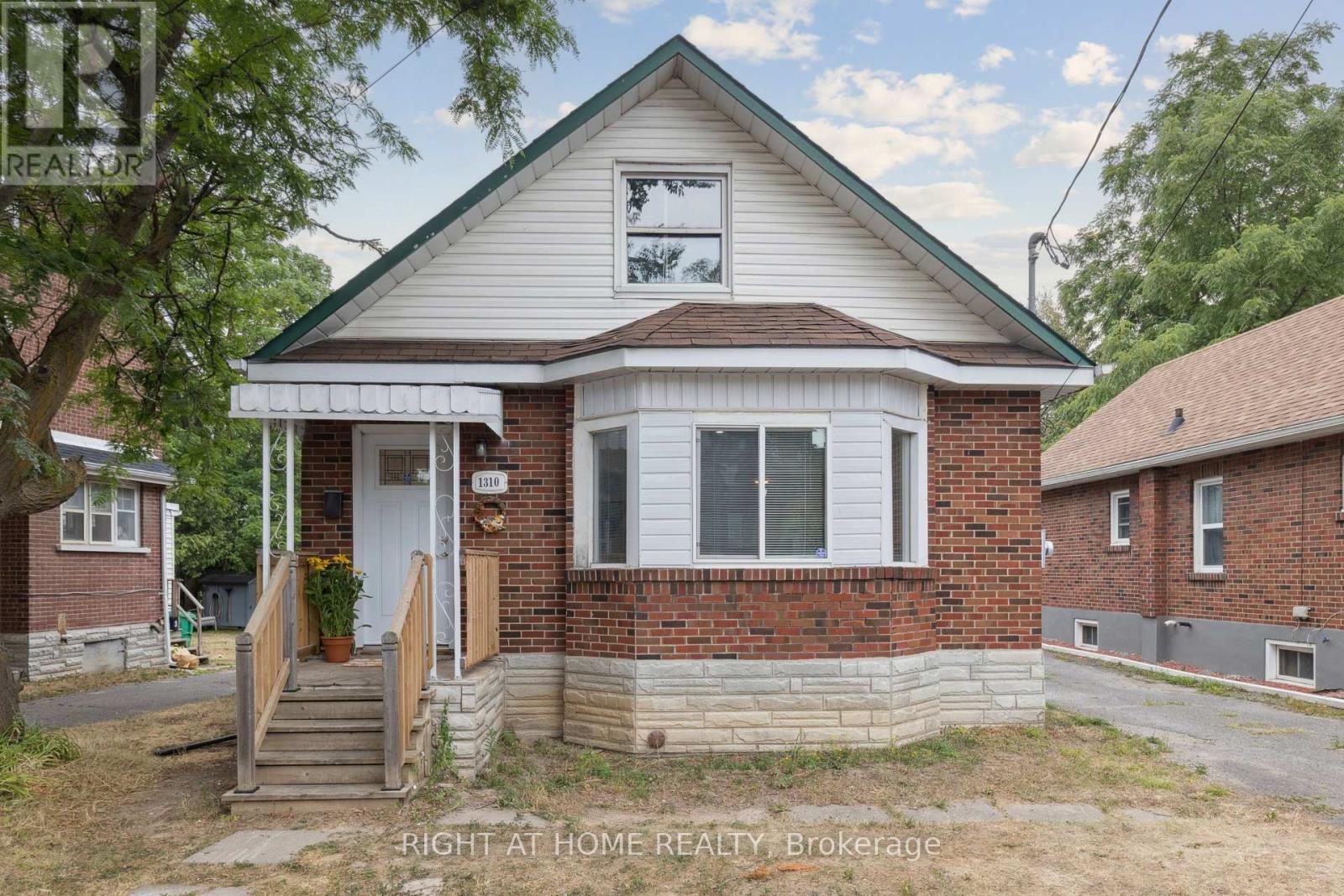 1310 CLONSILLA AVENUE, peterborough central (old west end), Ontario
