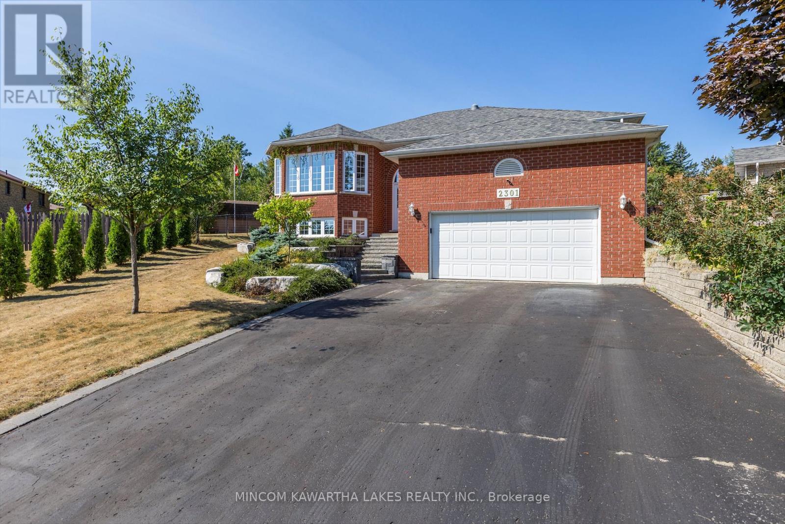 2301 SUMAC STREET, peterborough west (central), Ontario