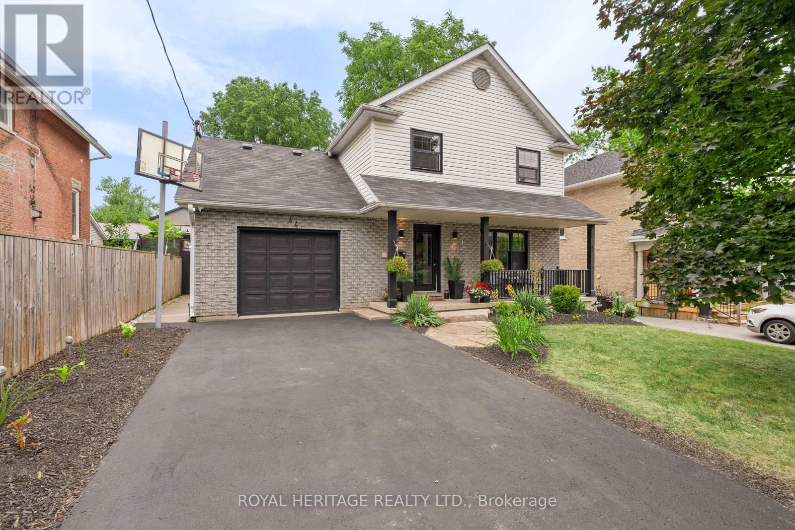 44 REGENT STREET, kawartha lakes (lindsay), Ontario