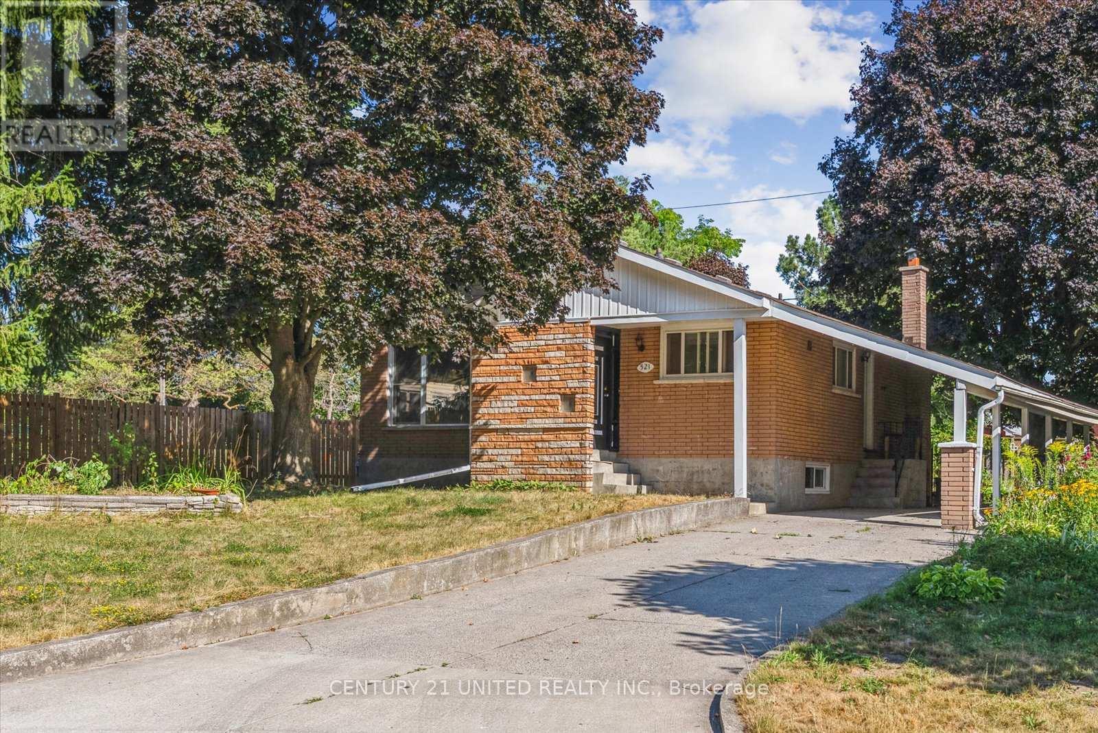 521 RAYMOND STREET, peterborough north (south), Ontario