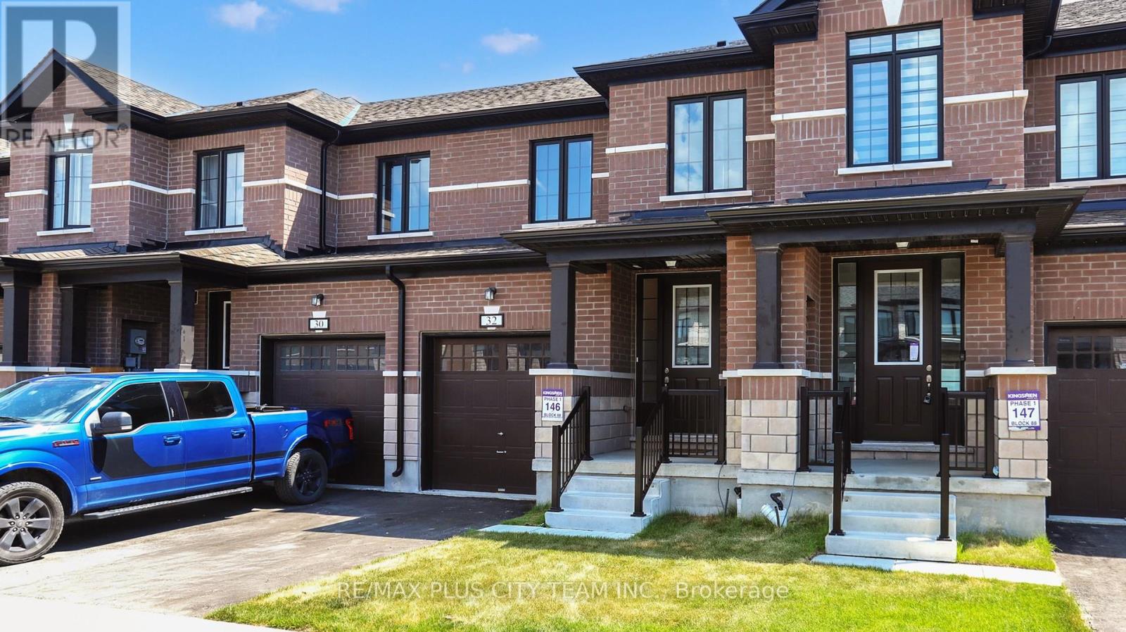 32 KEENAN STREET, kawartha lakes (lindsay), Ontario