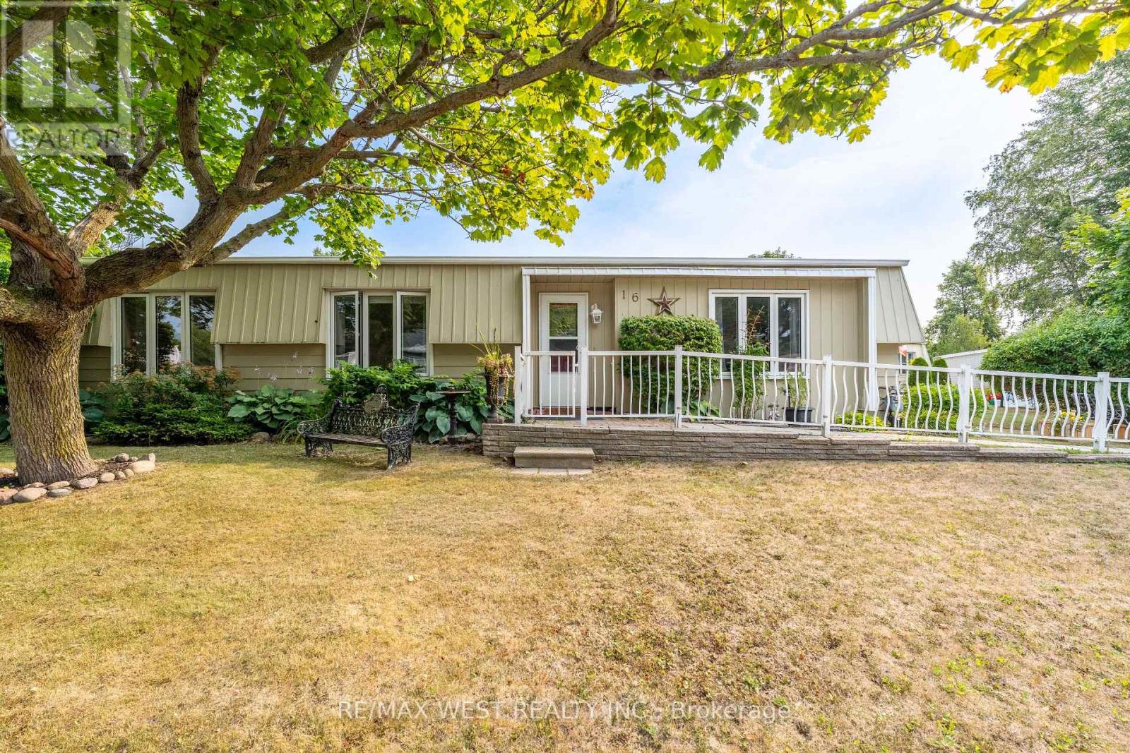 16 WHEELHOUSE DRIVE, clarington (bowmanville), Ontario