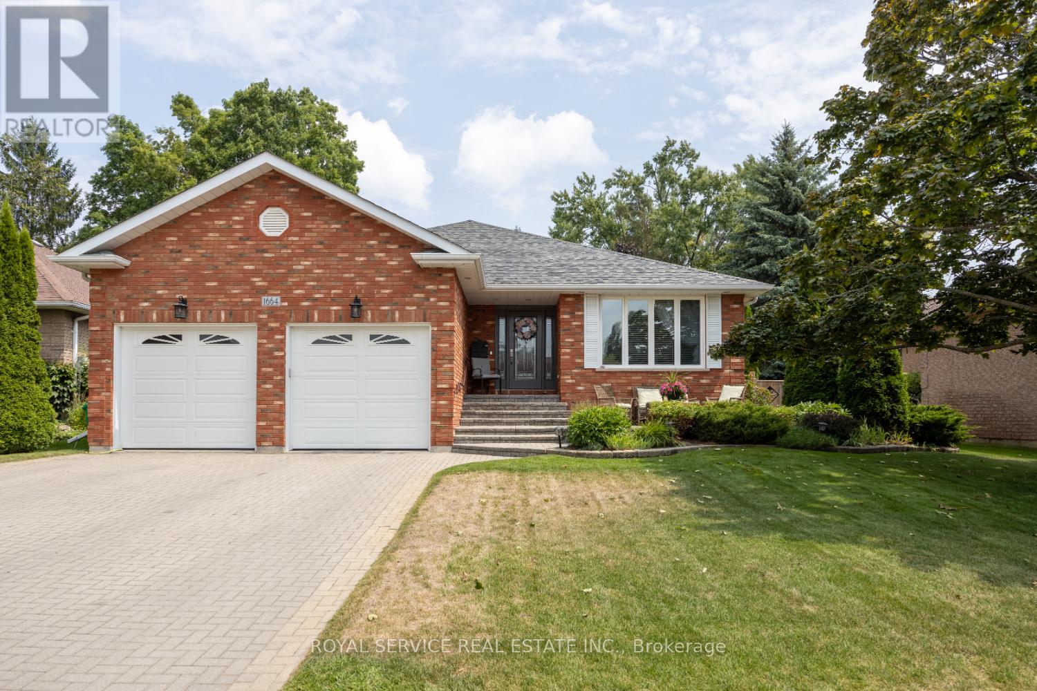 1664 WADDELL AVENUE, peterborough west (south), Ontario