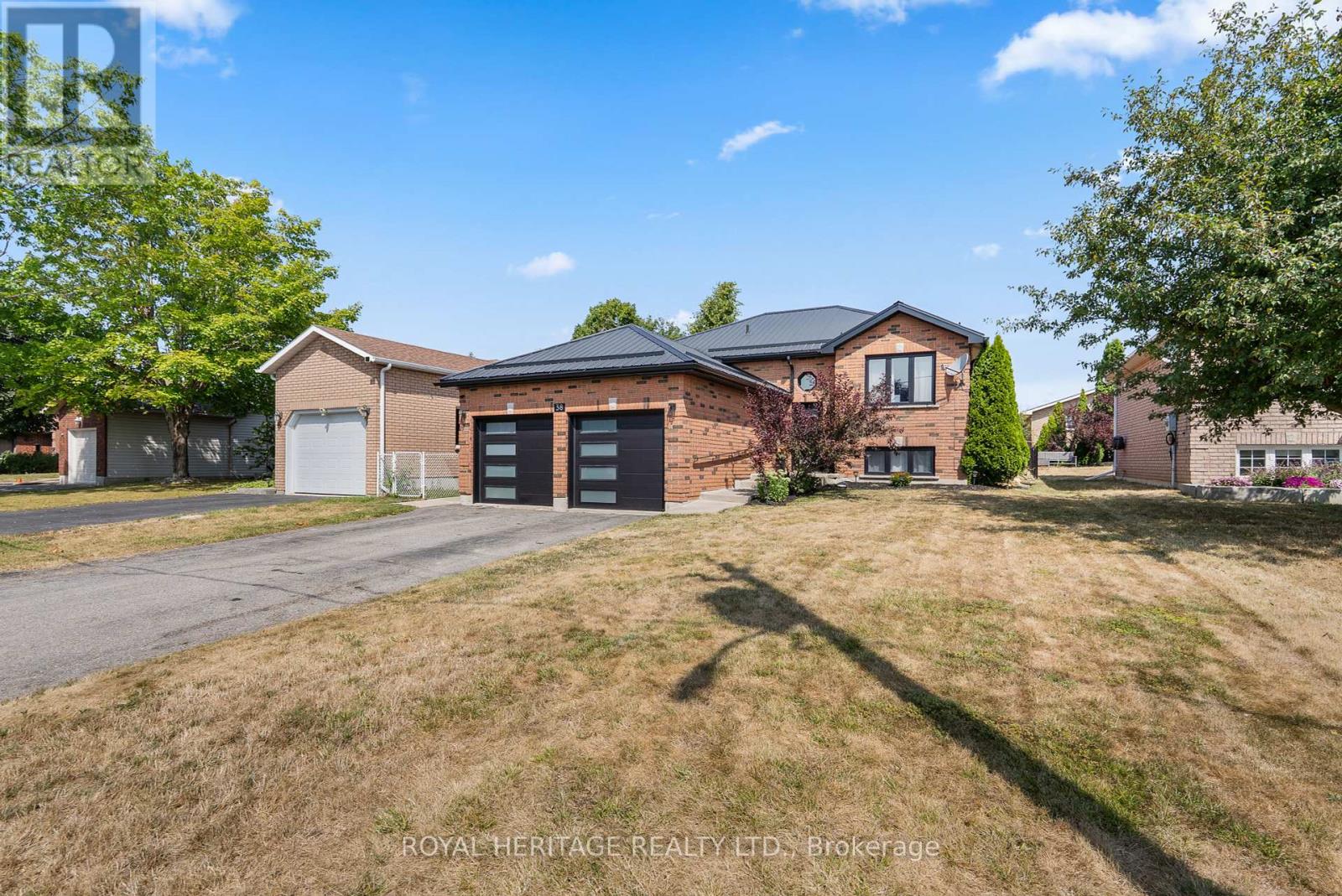 38 MCGIBBON BOULEVARD, kawartha lakes (lindsay), Ontario