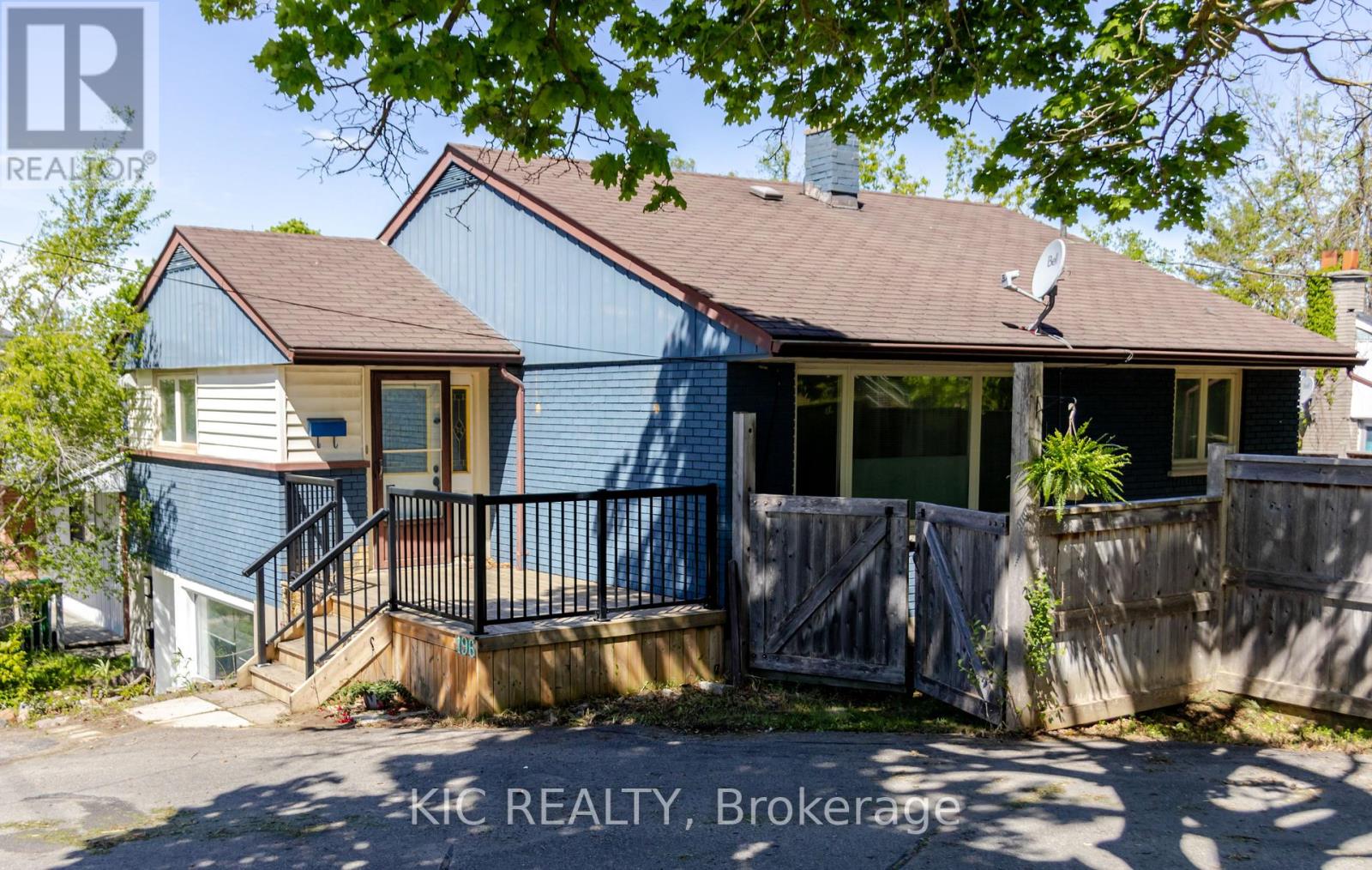 196 HUNTER STREET E, peterborough east (central), Ontario