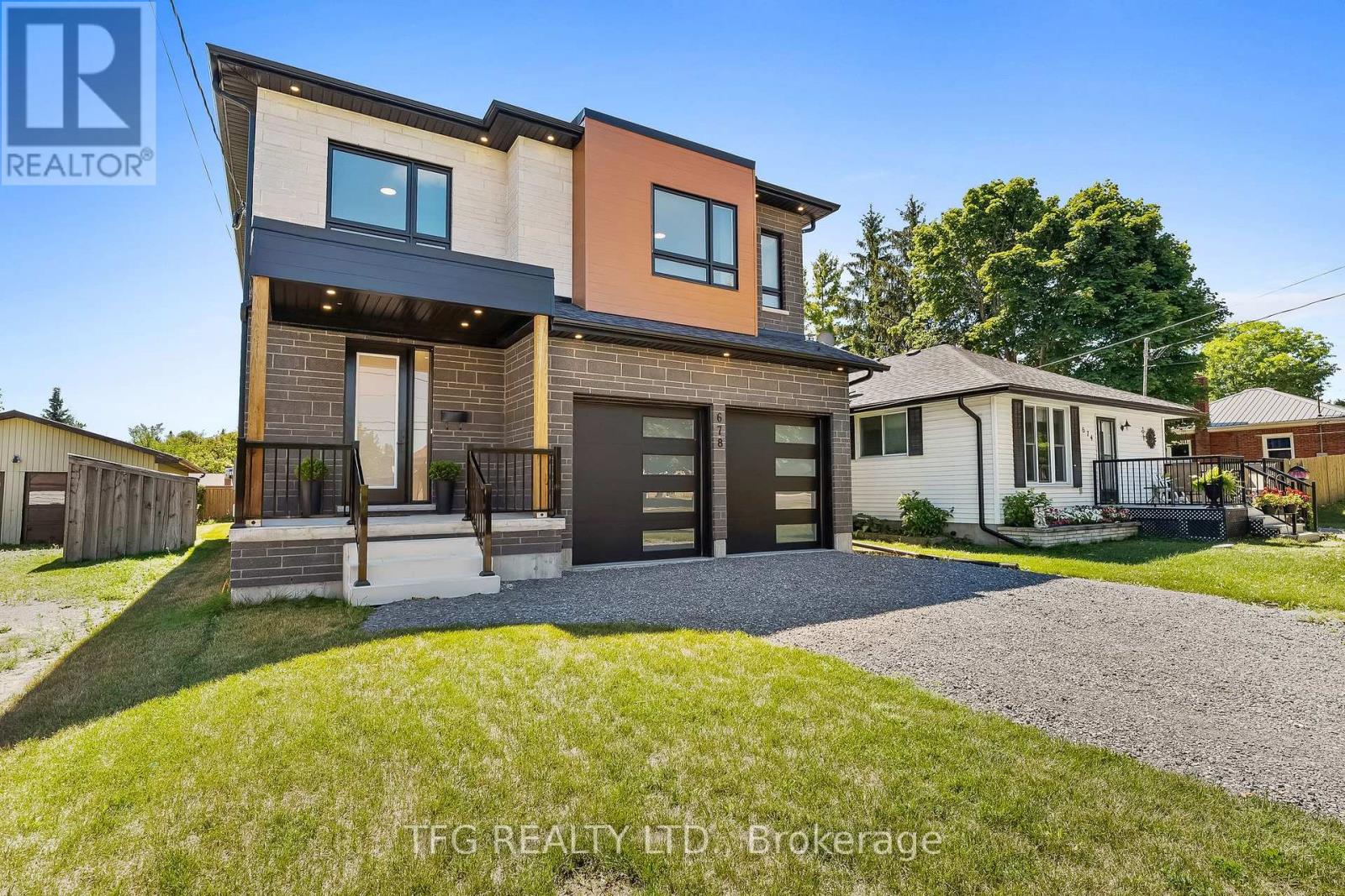 678 OTONABEE DRIVE, peterborough south (east), Ontario