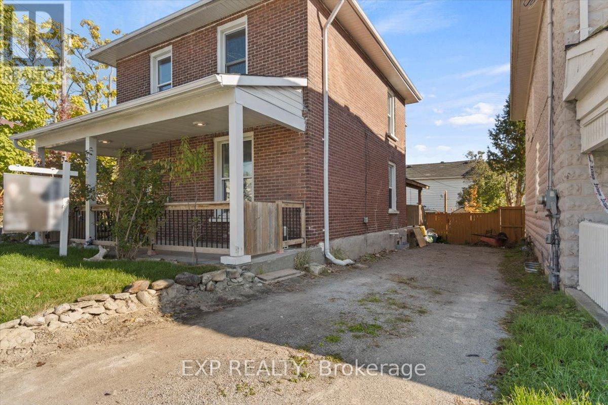 650 ARMOUR ROAD, peterborough east (central), Ontario