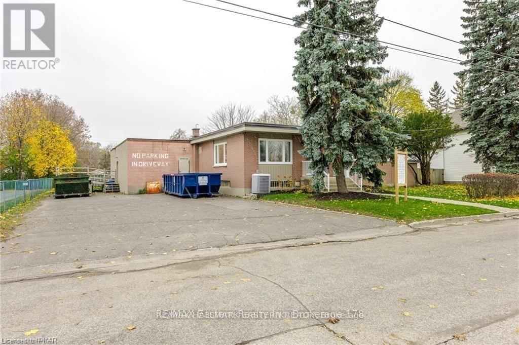 71 PRINCESS STREET, peterborough (town ward 3), Ontario