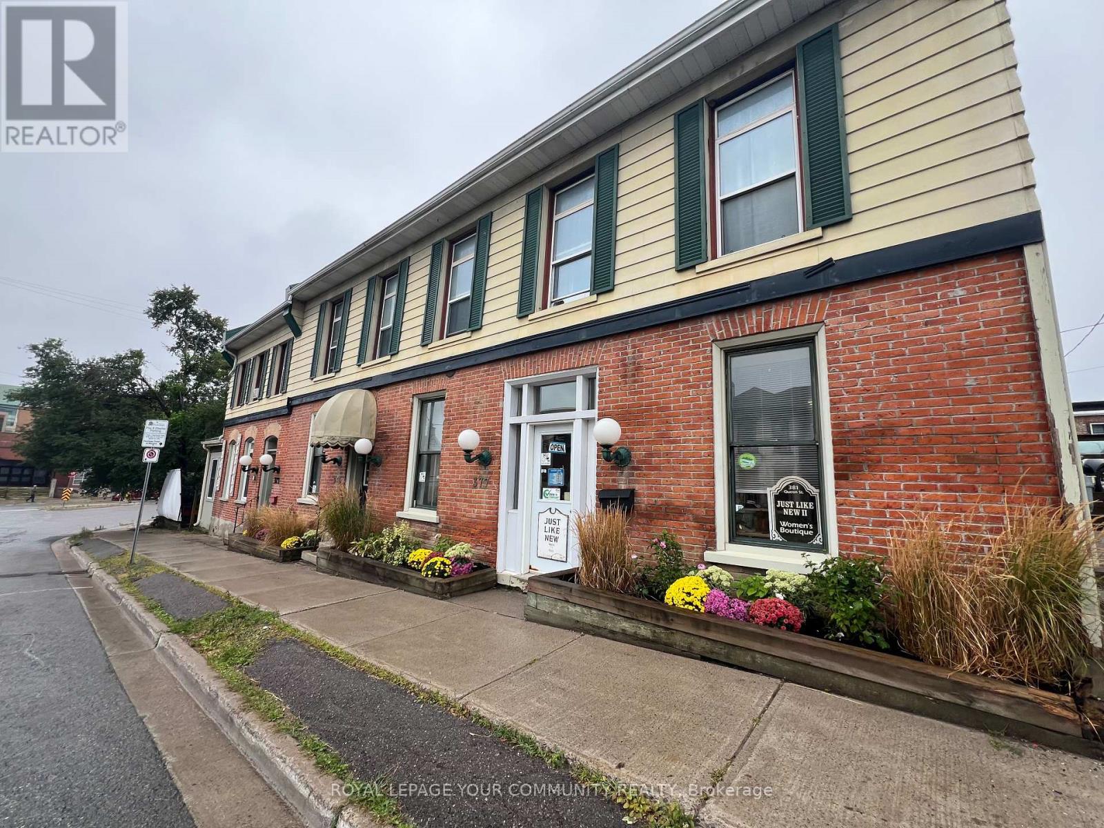 375-377 QUEEN STREET, peterborough central (north), Ontario