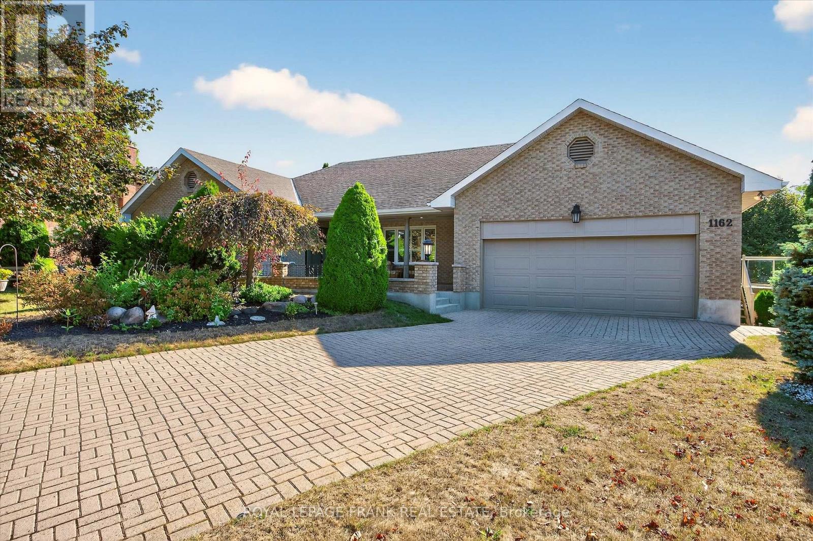1162 SUMMIT DRIVE, peterborough west (central), Ontario
