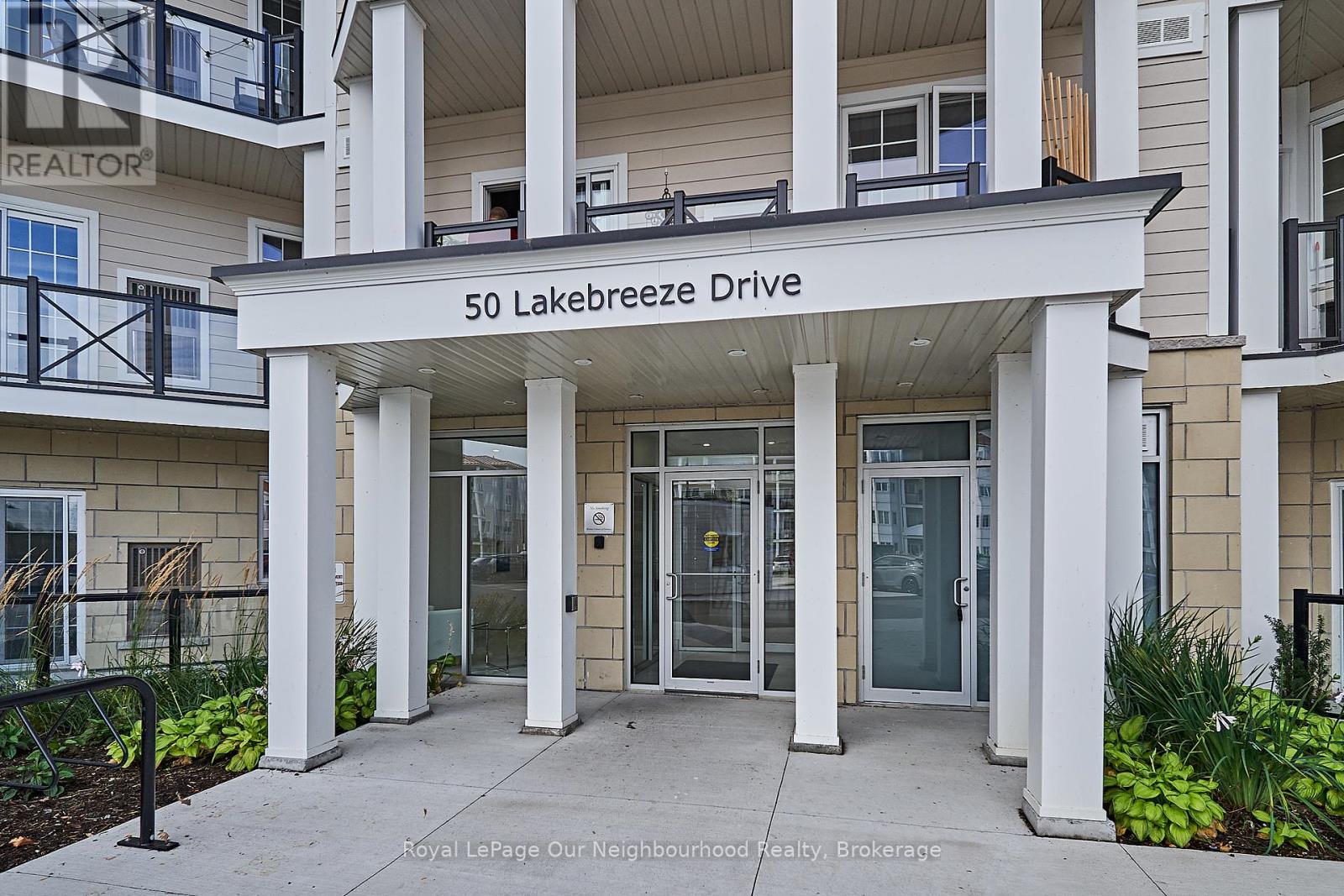 218 - 50 LAKEBREEZE DRIVE, clarington (newcastle), Ontario