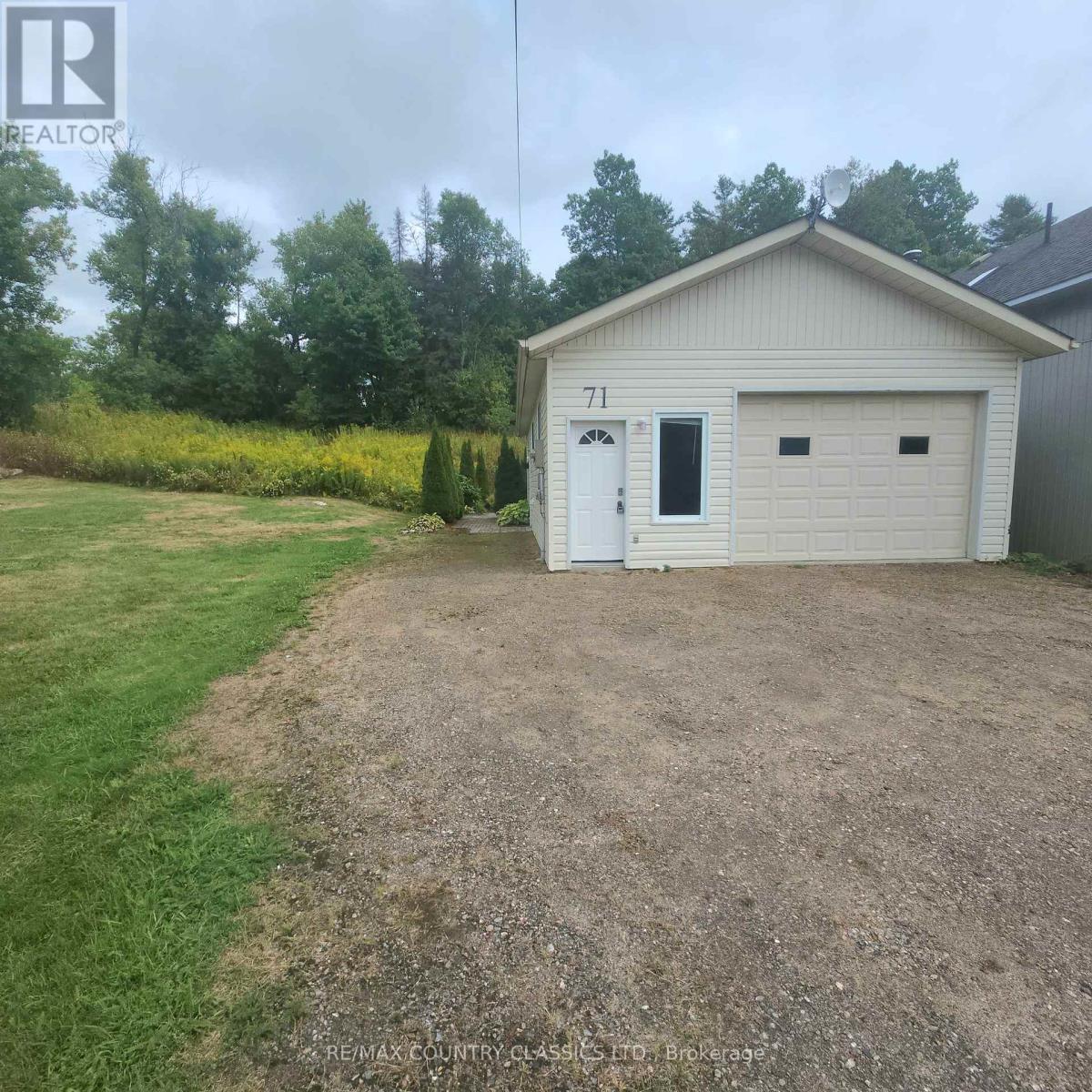 71 & 73 CLEAK AVENUE, bancroft (bancroft ward), Ontario