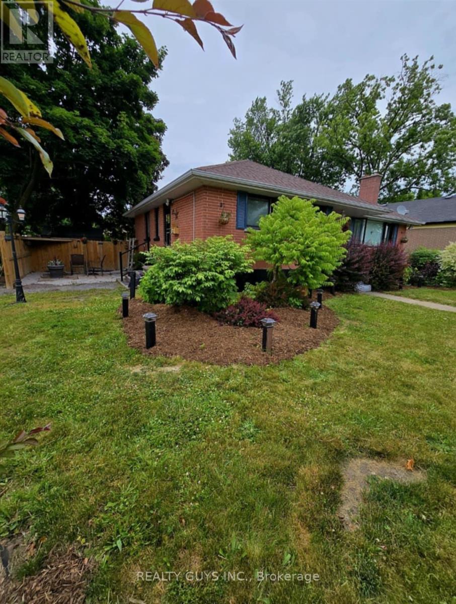 650 CRAWFORD DRIVE, peterborough (otonabee ward 1), Ontario