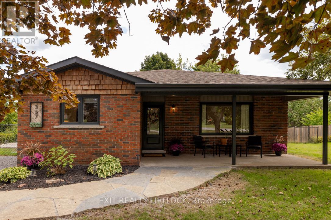 357 SIMONS AVENUE, peterborough (northcrest ward 5), Ontario