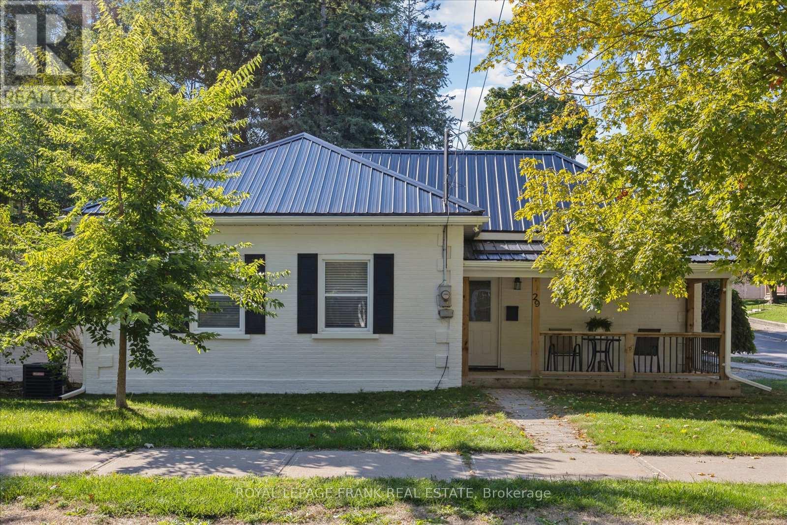 29 RIDOUT STREET, kawartha lakes (lindsay), Ontario