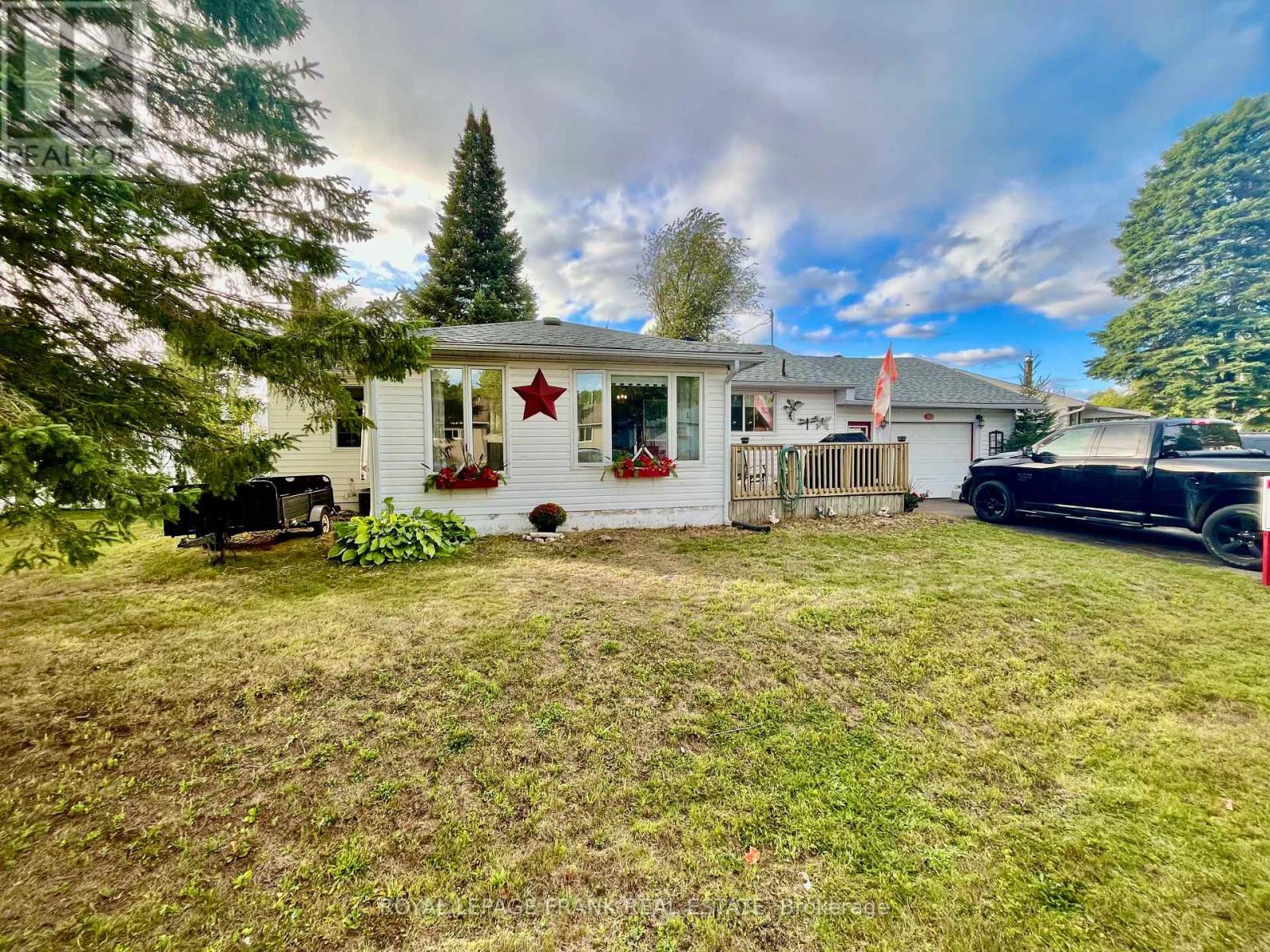 26 LARCH STREET, highlands east (bicroft ward), Ontario