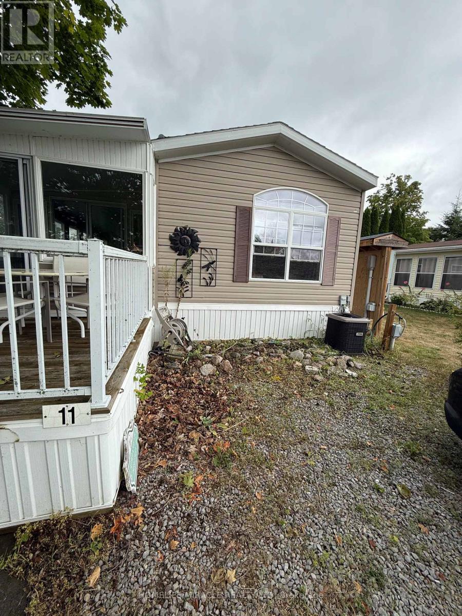 11 GRANDVIEW DRIVE, peterborough (otonabee ward 1), Ontario