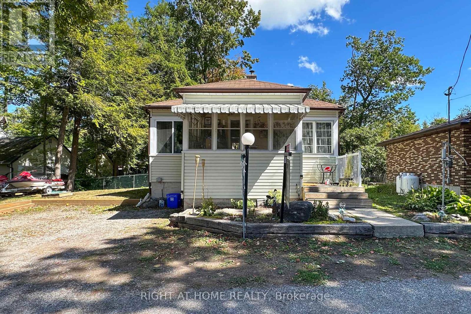 3 DOVER STREET, kawartha lakes (fenelon), Ontario