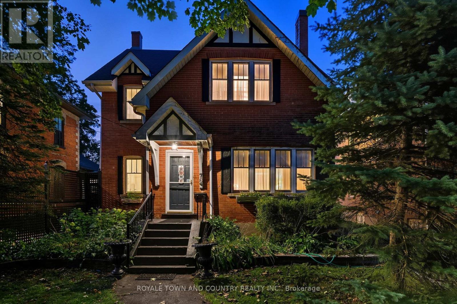 76 BOND STREET W, kawartha lakes (lindsay), Ontario