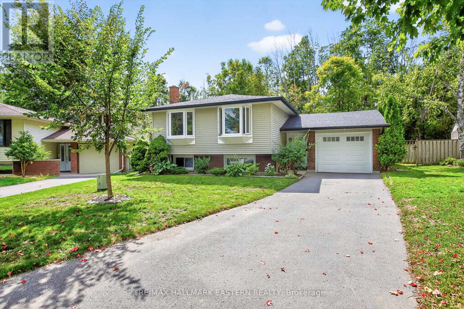 41 PARKVIEW DRIVE, peterborough (northcrest ward 5), Ontario
