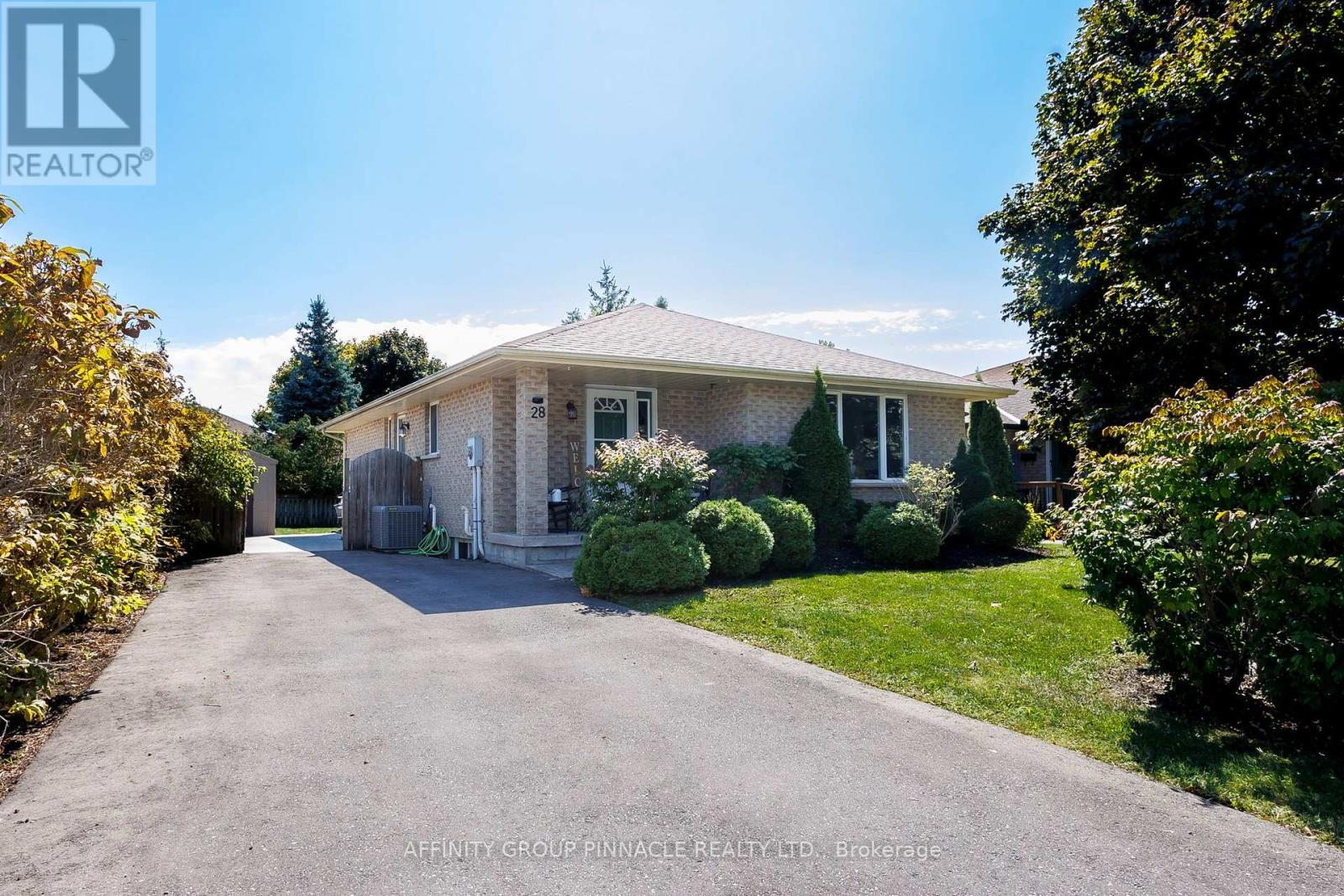 28 KAREN DRIVE, kawartha lakes (lindsay), Ontario