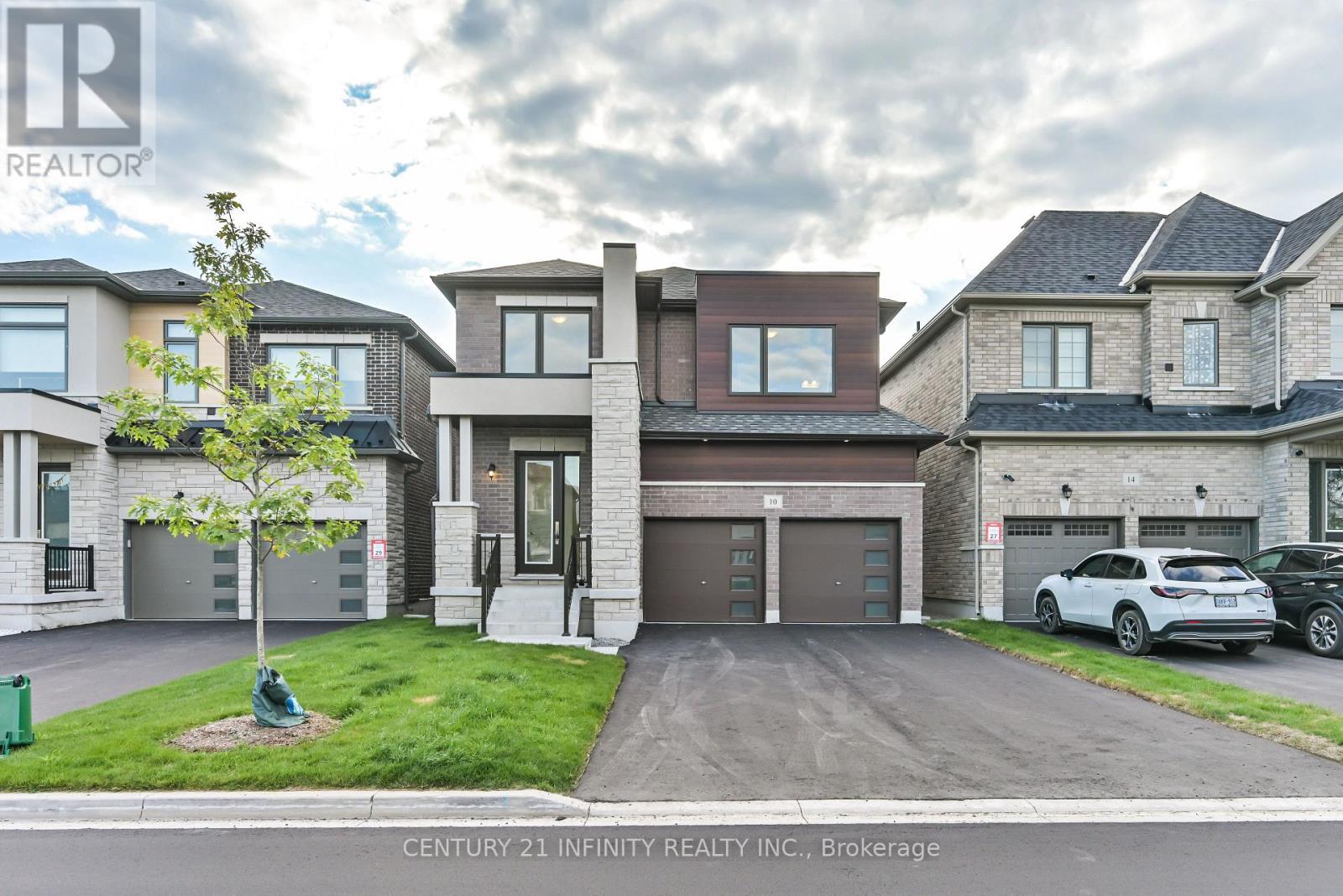 10 HOAD STREET, clarington (newcastle), Ontario