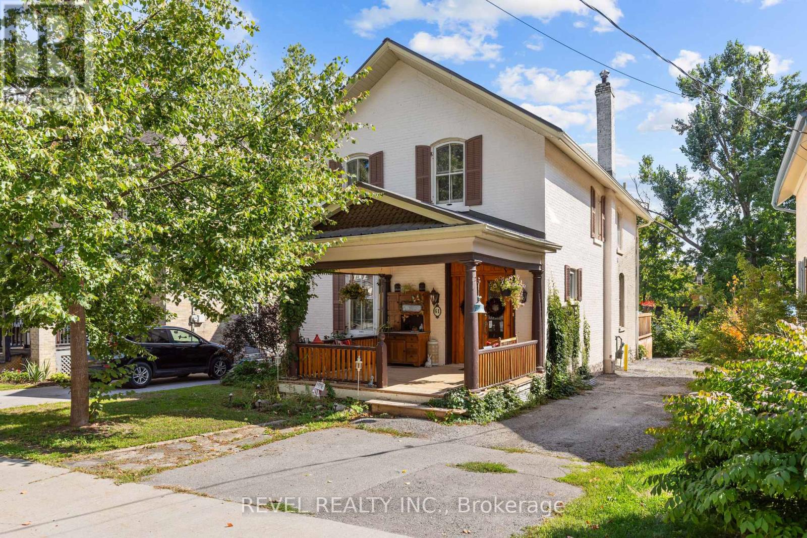 61 BOND STREET, kawartha lakes (lindsay), Ontario