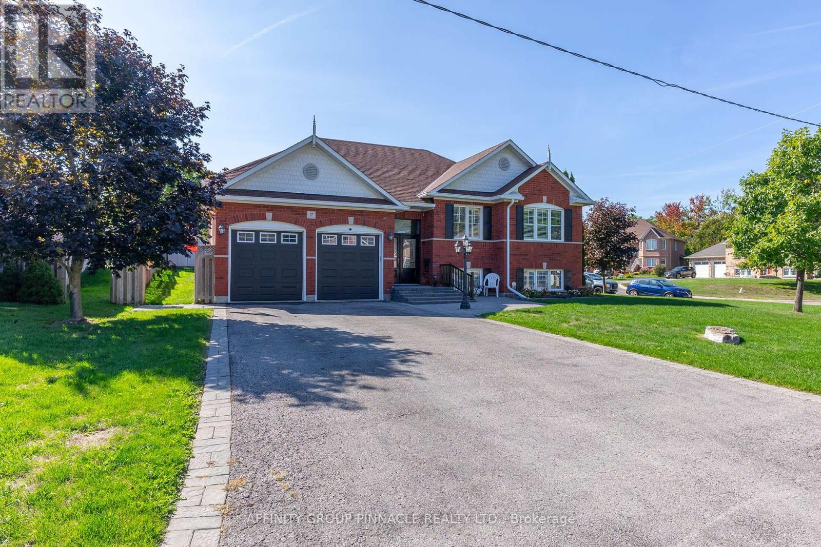 17 WOOD COURT, kawartha lakes (lindsay), Ontario