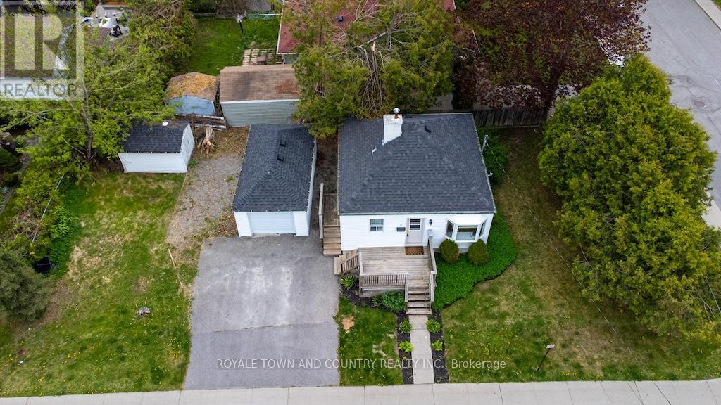 32 ADELAIDE STREET S, kawartha lakes (lindsay), Ontario
