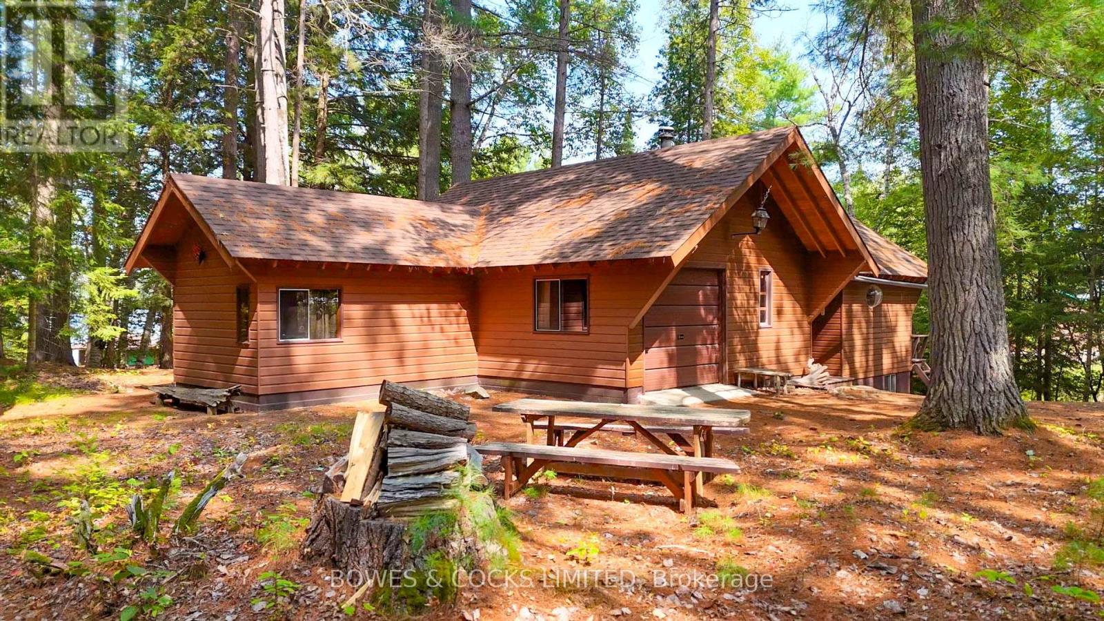 915 MADAWASKA RIVER DRIVE, madawaska valley, Ontario