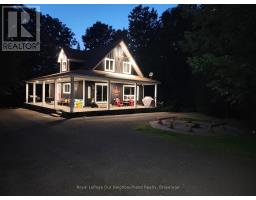 1042 SKI RIDGE TRAIL, dysart et al (guilford), Ontario