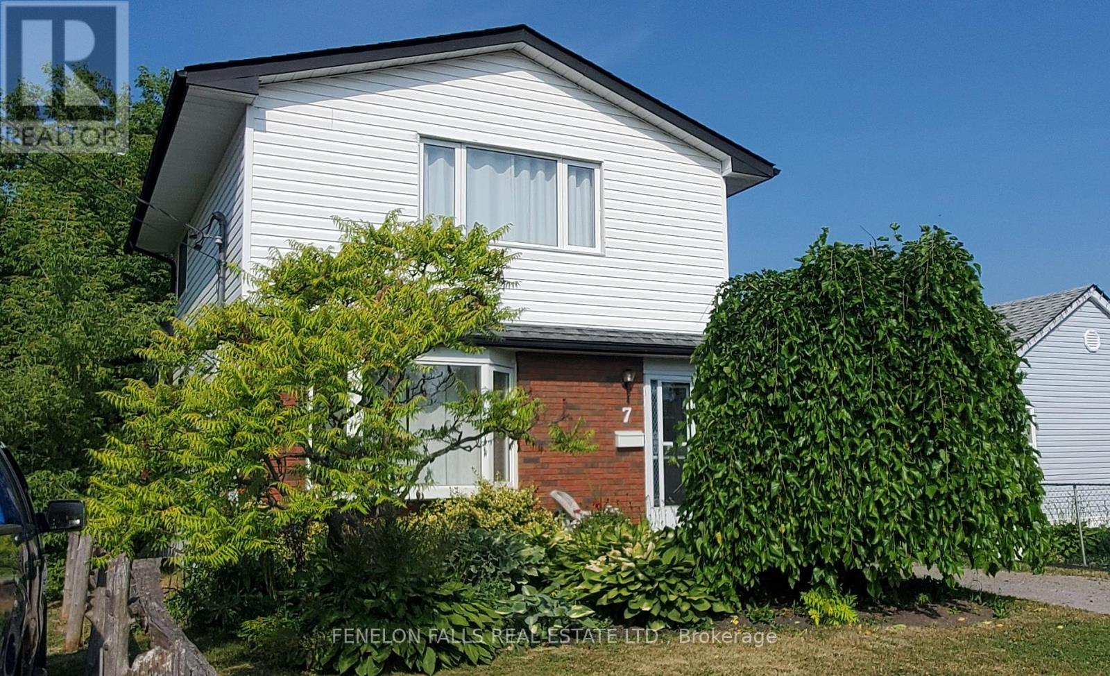 7 JAMES STREET, kawartha lakes (lindsay), Ontario