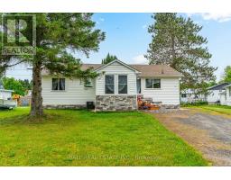 3 LARCH STREET, highlands east (bicroft ward), Ontario