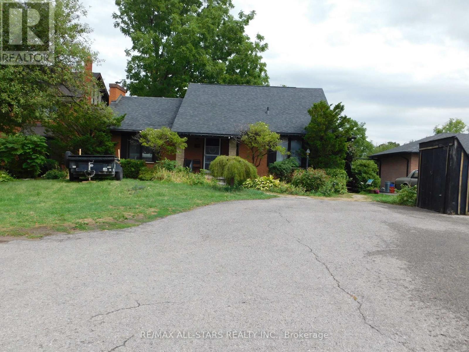 LOWER - 232 ANGELINE STREET N, kawartha lakes (lindsay), Ontario