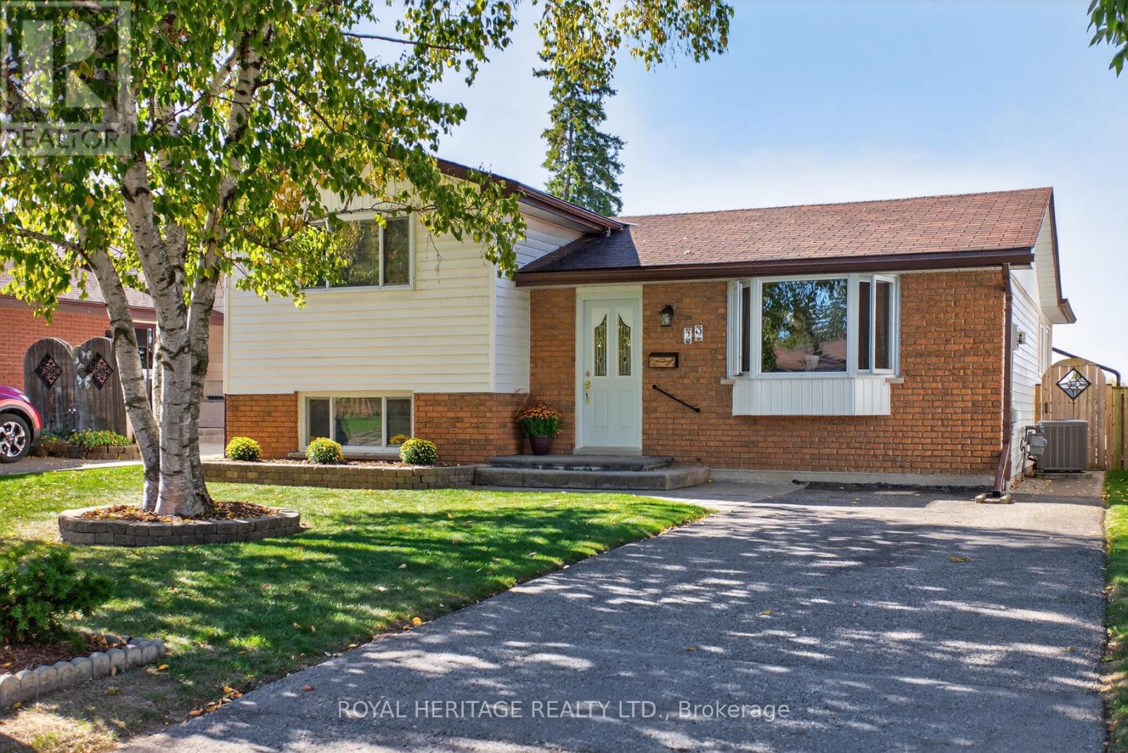 29 RIDEAU CRESCENT, peterborough (ashburnham ward 4), Ontario